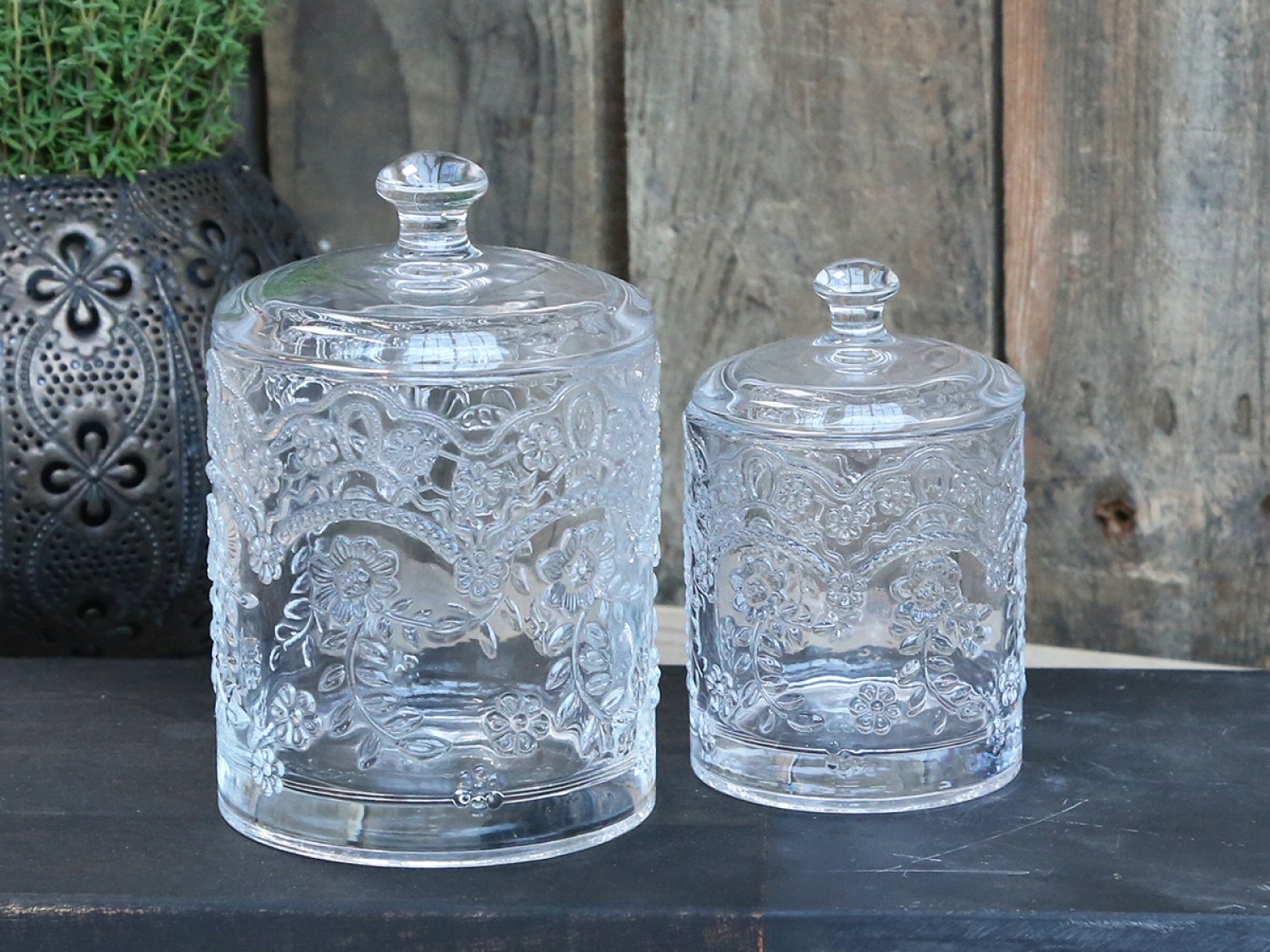 Sklenená dekorácia transparentnej dózy s dekorovanými ornamentmi 7 x 11 cm Chic Antique 37088 - obrázok 1