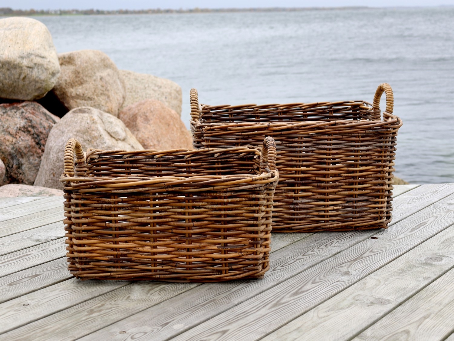 Prútený ratanový veľký košík francúzskeho štýlu s rukoväťou pre ľahšie uchopenie 56 x 39 x 38 cm Chic Antique 37464 - obrázok 1